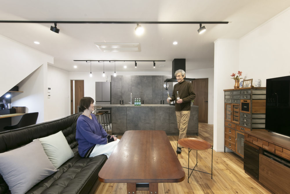 ムクヤホームの建築事例「アカシアと暮らす夫婦の家」のイメージ